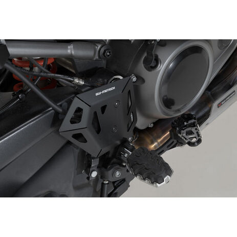 _Protezione Pompe Freno SW-Motech Harley Davidson Pan America 21-.. | BPS.18.911.10000B | Greenland MX_